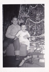 Christmas1954-peter7janet.jpg
